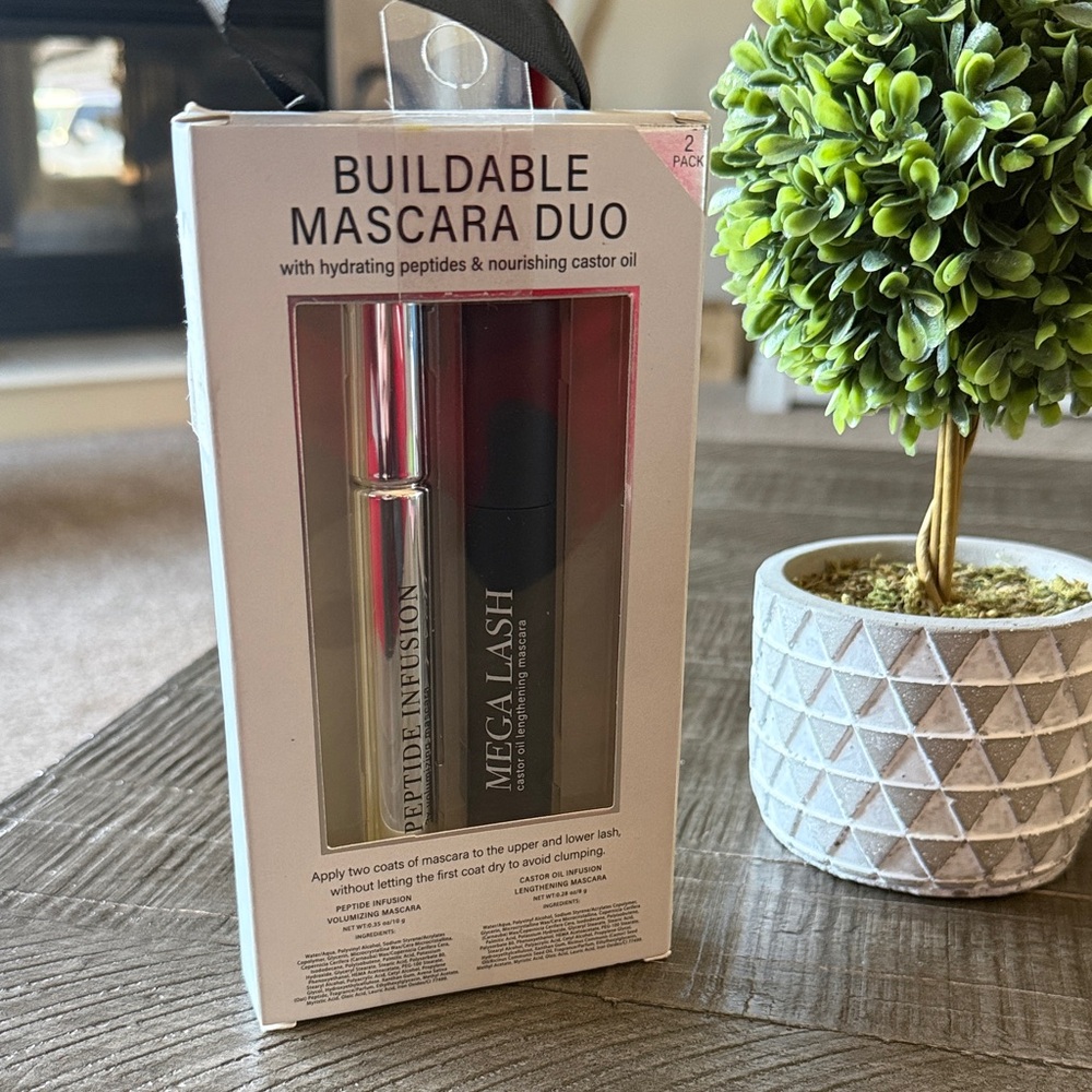 Volumizing Mascara Duo - Rich Black - New in box!
